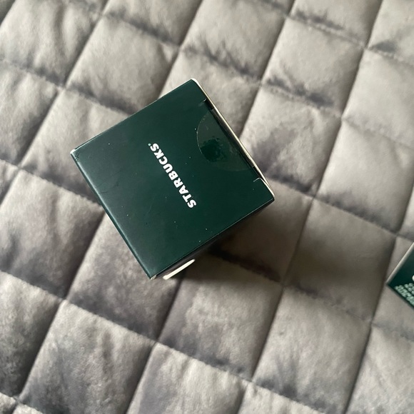 New! Starbucks Holiday 2022 Waxberry - Picture 9 of 9